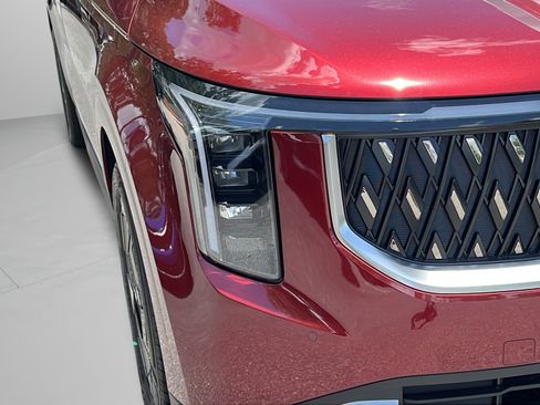 New 2026 Kia Carnival EX FWD image 29