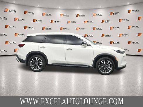 Used 2023 INFINITI QX60 Luxe FWD image 6