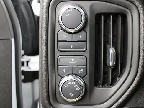 Used 2024 GMC Sierra 2500 Pro image 44