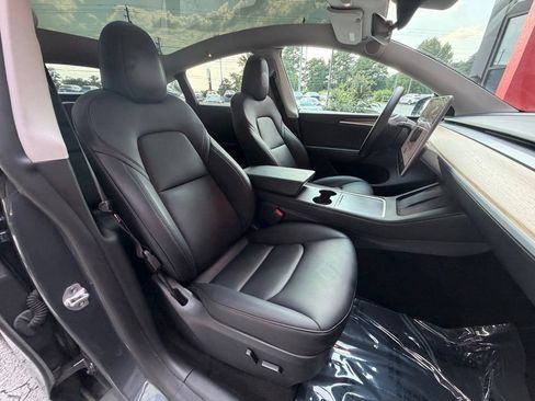 Used 2023 Tesla Model Y Long Range AWD/4WD image 34