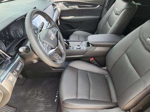 New 2025 Cadillac XT5 Premium Luxury w/ Technology Package FWD image 11