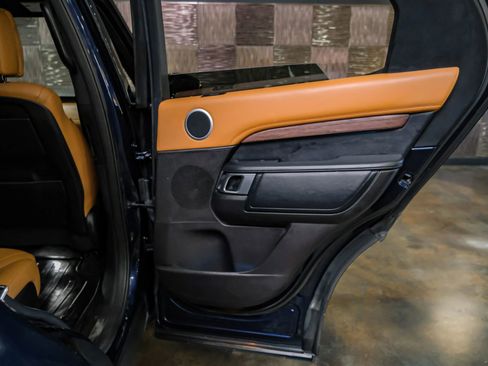 Used 2019 Land Rover Discovery HSE Luxury image 42