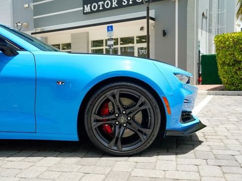 Used 2022 Chevrolet Camaro SS RWD image 34