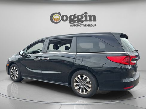 Used 2024 Honda Odyssey EX-L image 3