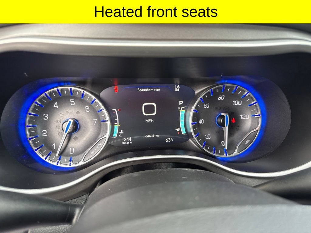 Used 2023 Chrysler Pacifica Touring-L FWD image 23