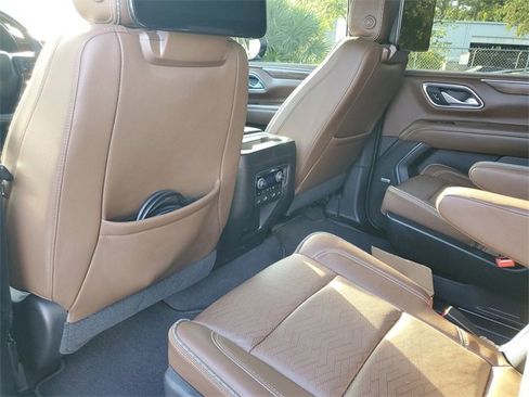 Used 2021 Chevrolet Tahoe High Country image 15