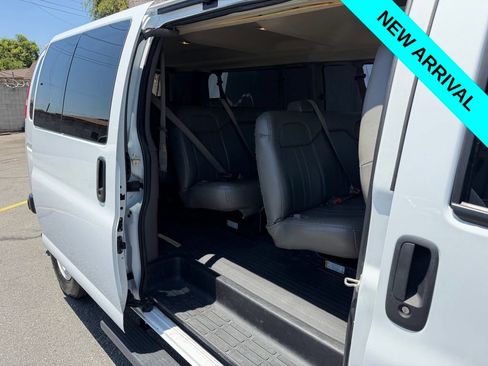 Used 2022 GMC Savana 3500 LS RWD image 5