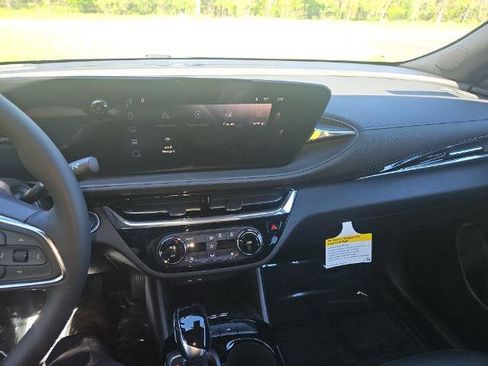 New 2026 Buick Envista Sport Touring w/ Convenience I Package FWD image 11