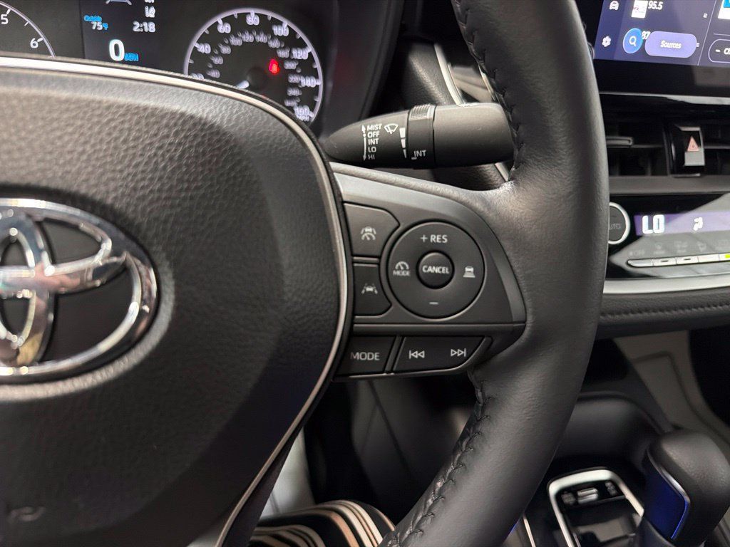 Used 2024 Toyota Corolla SE FWD image 21
