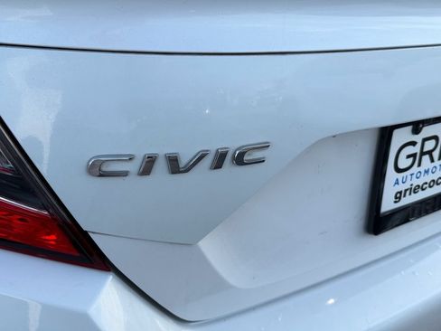 Used 2019 Honda Civic Sport image 14