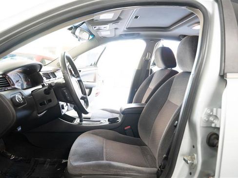 Used 2014 Chevrolet Impala LT w/ LT Sunroof Package image 10