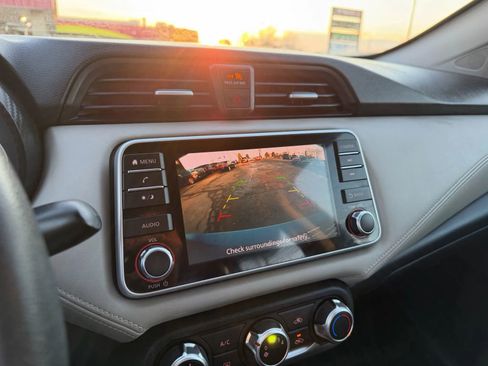 Used 2020 Nissan Versa SV image 15