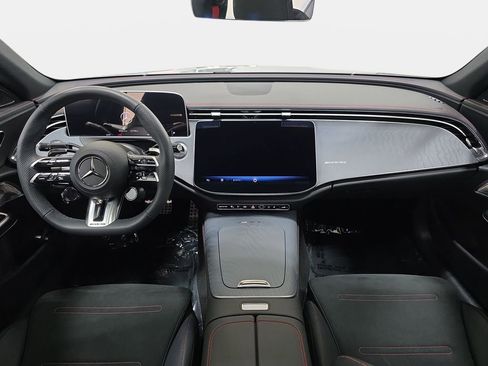 Used 2025 Mercedes-Benz E 53 AMG e 4MATIC Sedan image 10