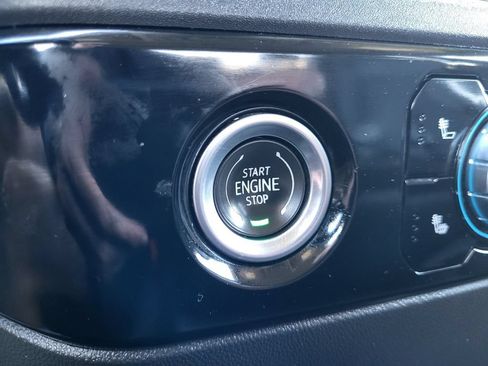 Certified 2024 GMC Sierra 1500 SLT RWD image 16