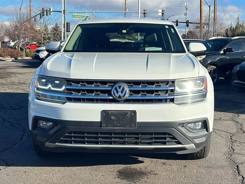 Used 2018 Volkswagen Atlas SE image 2