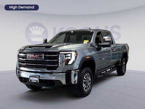 Used 2025 GMC Sierra 2500 SLT w/ Snow Plow Prep/Camper Package AWD/4WD image 1