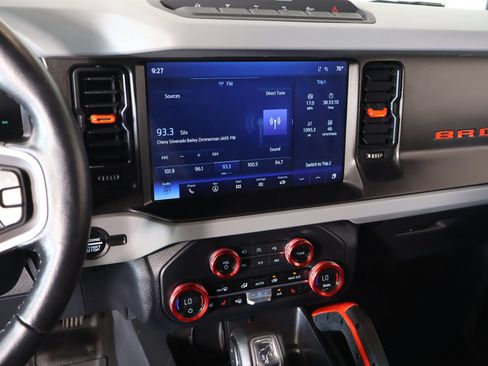 Used 2023 Ford Bronco Badlands AWD/4WD image 5