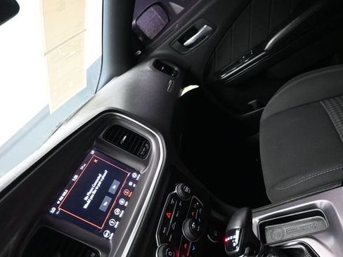 Used 2019 Dodge Charger R/T w/ Driver Confidence Group RWD image 16