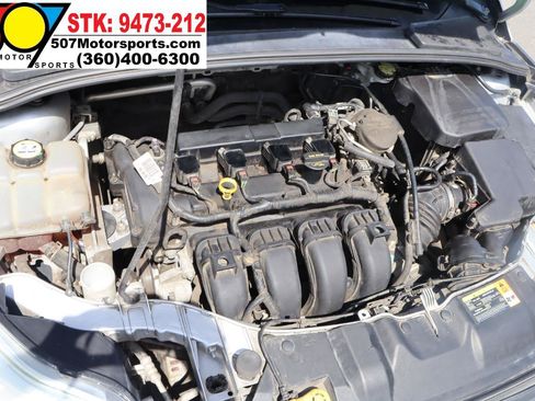 Used 2013 Ford Focus SE FWD image 25