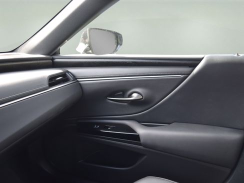 Used 2023 Lexus ES 350 w/ Premium Package FWD image 16