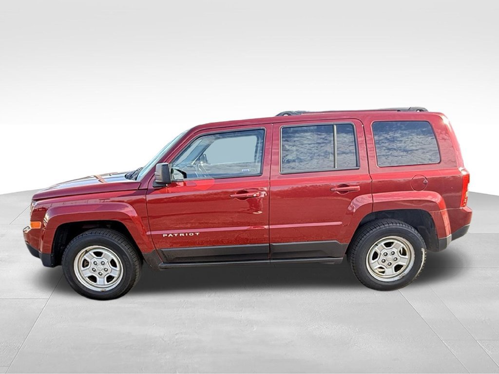 Used 2016 Jeep Patriot Sport w/ Power Value Group AWD/4WD image 6