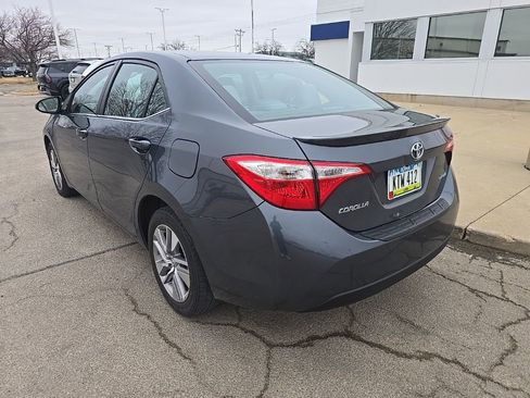 Used 2015 Toyota Corolla LE image 3