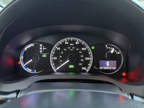 Used 2011 Lexus CT 200h Premium w/ Premium Audio Pkg image 26