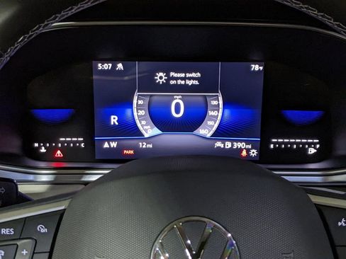 New 2026 Volkswagen Taos SE image 15