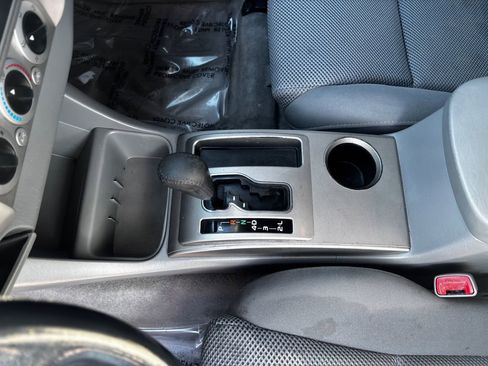 Used 2006 Toyota Tacoma Base V6 image 25