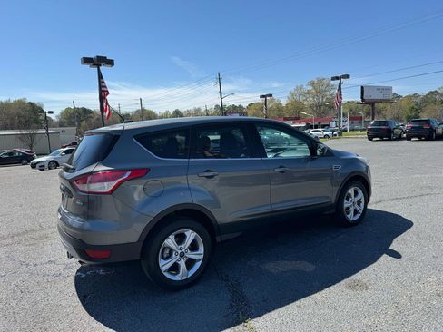 Used 2014 Ford Escape SE image 6