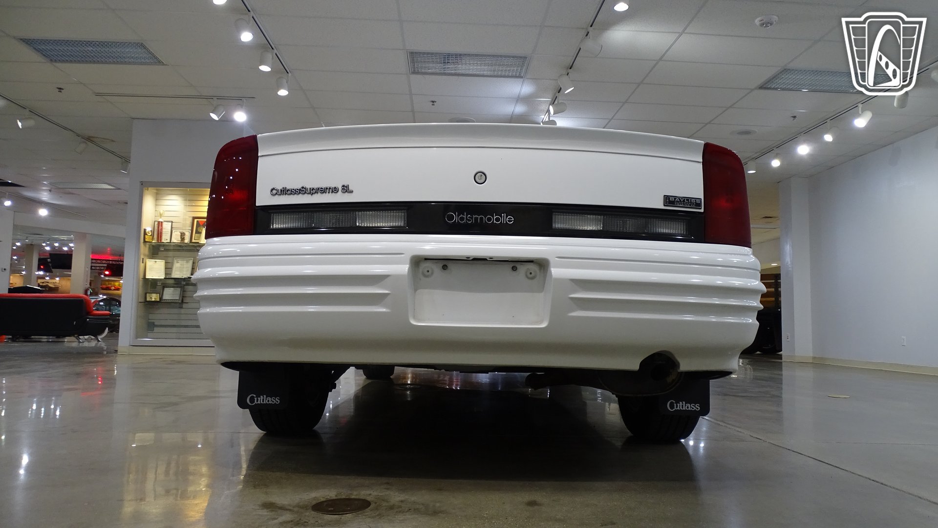 Used 1997 Oldsmobile Cutlass Supreme SL FWD image 13