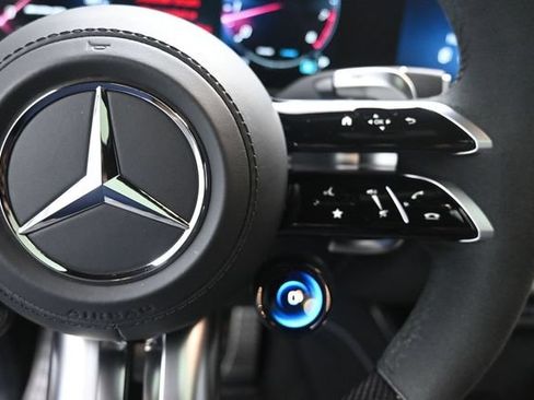 Used 2025 Mercedes-Benz G 63 AMG 4MATIC image 14