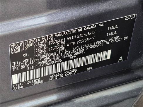 Used 2022 Toyota RAV4 LE FWD image 16