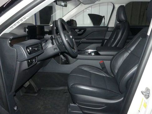 New 2025 Lincoln Aviator Reserve w/ Illumination Package image 9