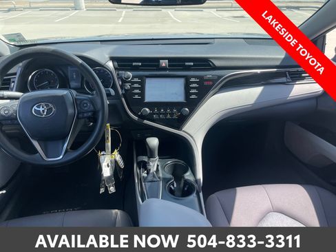 Used 2019 Toyota Camry LE FWD image 21