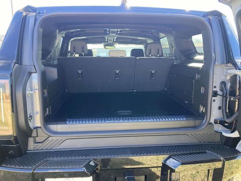New 2026 GMC Hummer EV SUV image 11