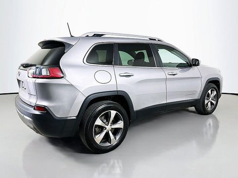 Used 2019 Jeep Cherokee Limited AWD/4WD image 7