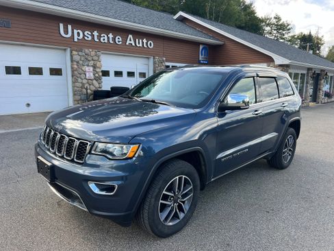Used 2019 Jeep Grand Cherokee Limited AWD/4WD image 1