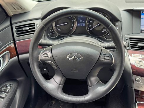 Used 2019 INFINITI Q70 Luxe RWD image 21