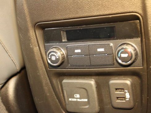 Used 2019 Buick Enclave Essence image 15