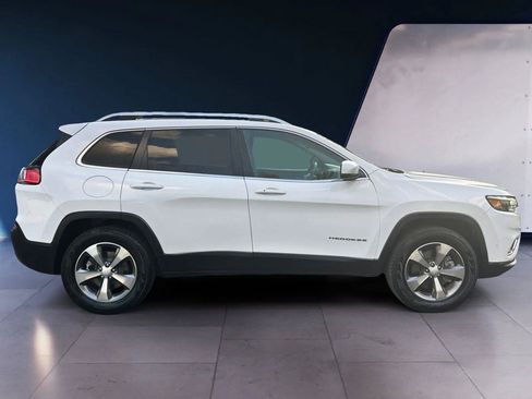 Used 2019 Jeep Cherokee Limited w/ Technology Group AWD/4WD image 6