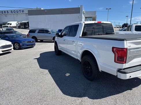 Used 2016 Ford F150 Platinum w/ Equipment Group 701A Luxury image 7