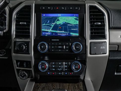 Used 2021 Ford F250 Lariat w/ Lariat Ultimate Package image 25