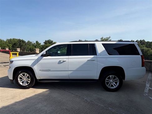 Used 2016 Chevrolet Suburban LT AWD/4WD image 3