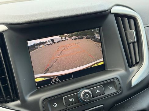 Used 2023 GMC Terrain SLE w/ Elevation Edition AWD/4WD image 18