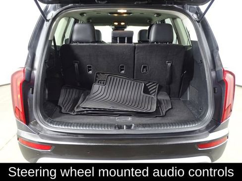 Used 2022 Kia Telluride LX image 16