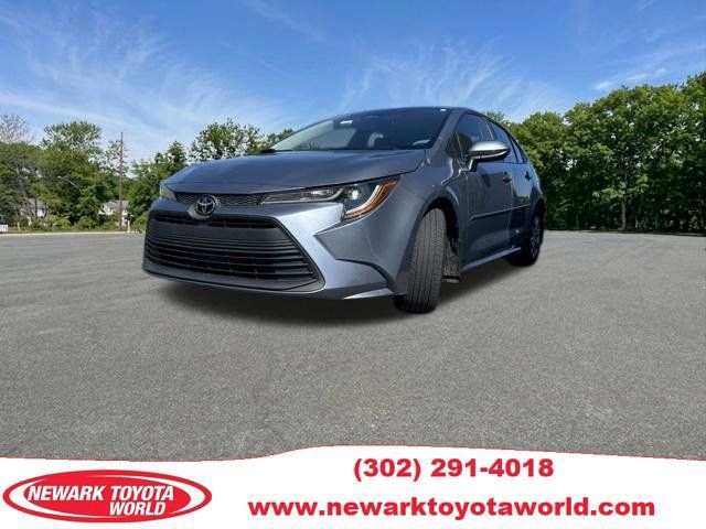 Used 2023 Toyota Corolla LE FWD image 1