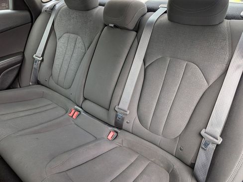 Used 2015 Chrysler 200 Limited w/ Convenience Group image 7