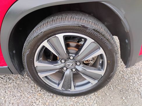 Used 2019 Lexus UX 200 w/ Premium Package FWD image 34