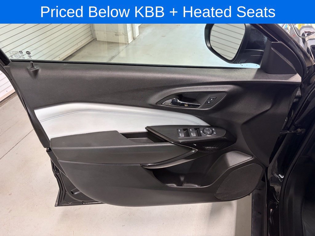 Used 2024 Chevrolet Trax LT w/ LT Convenience Package FWD image 7